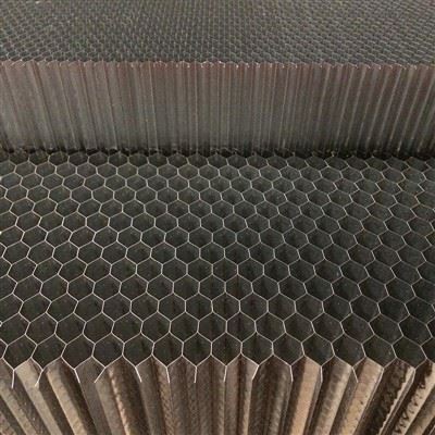 Koliko je debela jezgra aluminijumskog saća?​